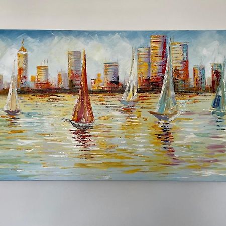 Exquisite Apartment, Stone Throw From The Beach بورنماوث المظهر الخارجي الصورة
