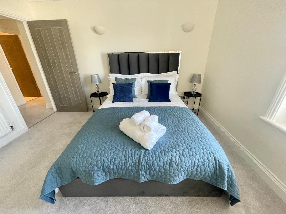 Exquisite Apartment, Stone Throw From The Beach بورنماوث المظهر الخارجي الصورة